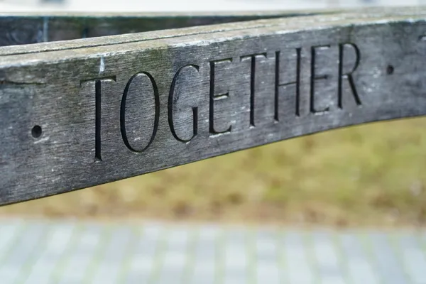 Together - Foto von Nick Fewings